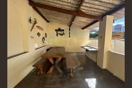 Casa à venda com 232m², 3 quartos e 5 vagas