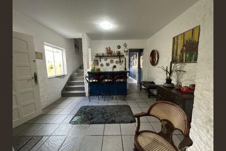 Casa à venda com 232m², 3 quartos e 5 vagas