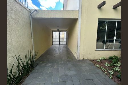 Casa à venda com 232m², 3 quartos e 5 vagas