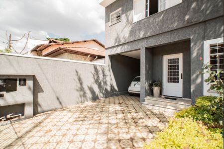 Casa à venda com 160m², 3 quartos e 3 vagasFrente/Garagem