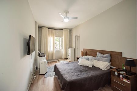 Casa à venda com 160m², 3 quartos e 3 vagasSuíte