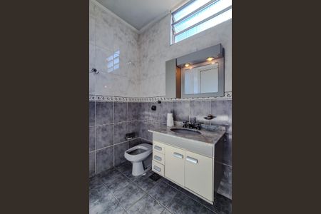 Casa para alugar com 115m², 3 quartos e 2 vagasBanheiro