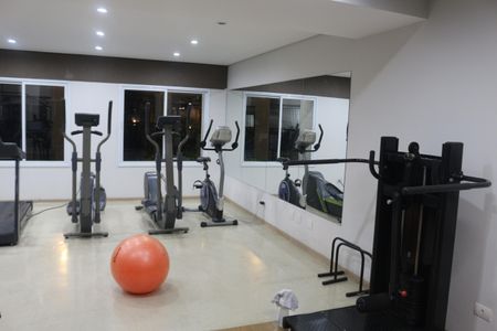 Apartamento para alugar com 70m², 2 quartos e 2 vagasÁrea comum - Academia