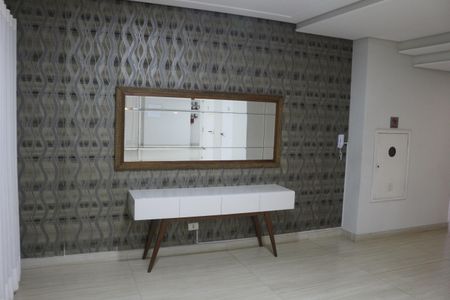 Apartamento para alugar com 70m², 2 quartos e 2 vagasHall social