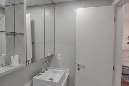 Apartamento para alugar com 70m², 2 quartos e 2 vagasBanheiro