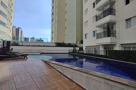 Apartamento para alugar com 70m², 2 quartos e 2 vagasÁrea comum - Piscina