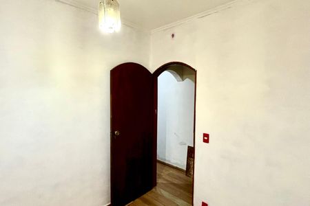 Casa à venda com 420m², 6 quartos e 6 vagas Casa à venda com 420m², 6 quartos e 6 vagasQuarto 1