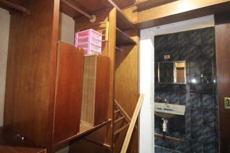 Casa para alugar com 420m², 5 quartos e 6 vagasCloset da suíte 1