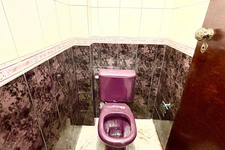 Casa à venda com 420m², 6 quartos e 6 vagas Casa à venda com 420m², 6 quartos e 6 vagasBanheiro 1