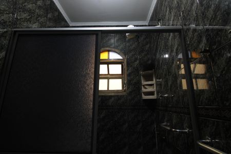 Casa para alugar com 420m², 5 quartos e 6 vagasBanheiro Social