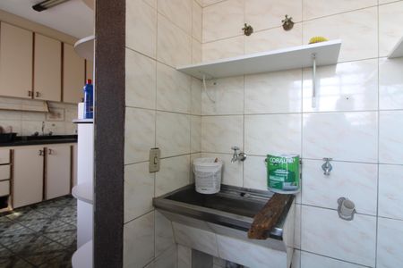 Casa para alugar com 420m², 5 quartos e 6 vagasÁrea de Serviço