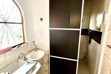 Casa à venda com 420m², 6 quartos e 6 vagas Casa à venda com 420m², 6 quartos e 6 vagasBanheiro 5