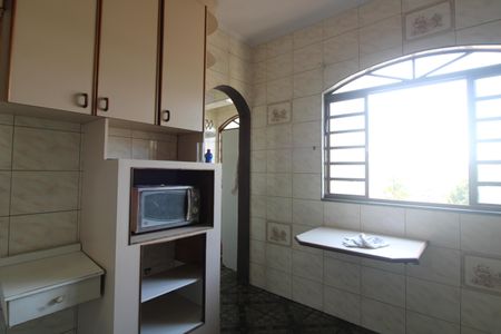 Casa para alugar com 420m², 5 quartos e 6 vagasCozinha