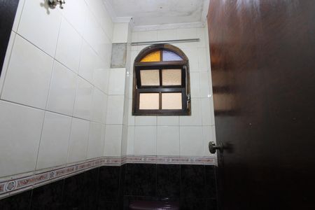Casa para alugar com 420m², 5 quartos e 6 vagasLavabo