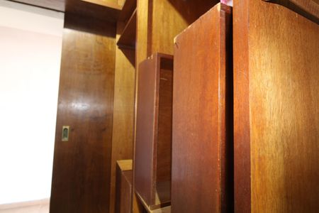 Casa para alugar com 420m², 5 quartos e 6 vagasCloset da suíte 1