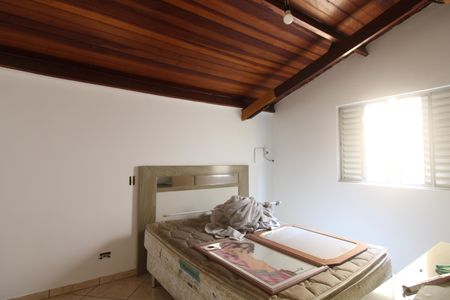 Casa para alugar com 420m², 5 quartos e 6 vagasSuíte 2