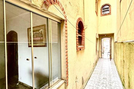 Casa à venda com 420m², 6 quartos e 6 vagas Casa à venda com 420m², 6 quartos e 6 vagasCorrendor