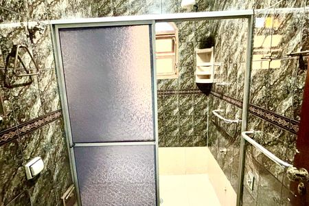 Casa à venda com 420m², 6 quartos e 6 vagas Casa à venda com 420m², 6 quartos e 6 vagasBanheiro 3