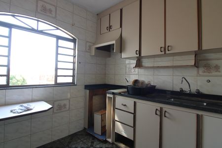Casa para alugar com 420m², 5 quartos e 6 vagasCozinha