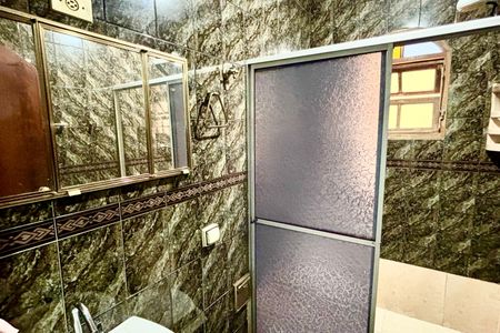 Casa à venda com 420m², 6 quartos e 6 vagas Casa à venda com 420m², 6 quartos e 6 vagasBanheiro 3