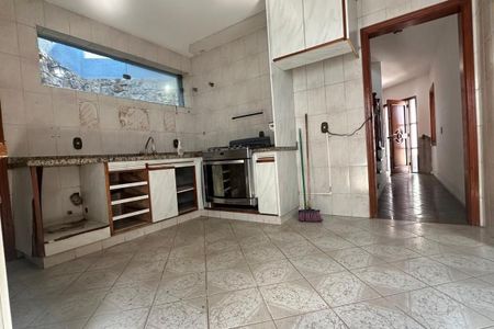 Casa à venda com 478m², 4 quartos e 3 vagas