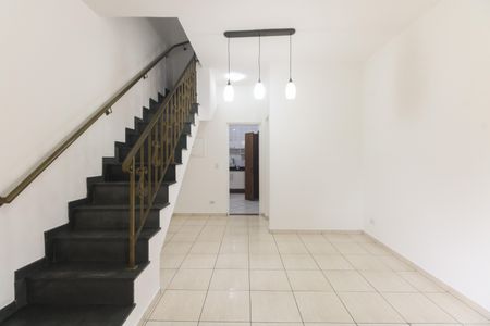 Sala  de casa de condomínio para alugar com 2 quartos, 98m² em Vila Moreira, São Paulo