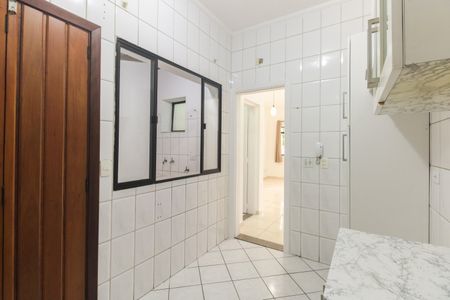 Casa de condomínio para alugar com 98m², 2 quartos e 1 vagaCozinha 