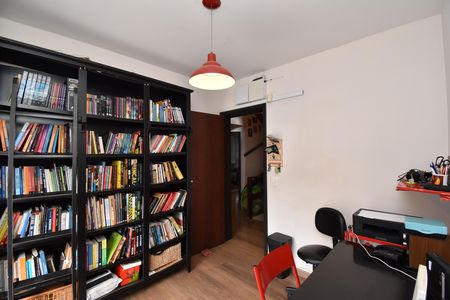 Casa à venda com 330m², 5 quartos e 5 vagasQuarto 2