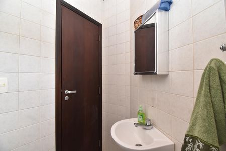 Casa à venda com 330m², 5 quartos e 5 vagasLavabo do Quarto do ático