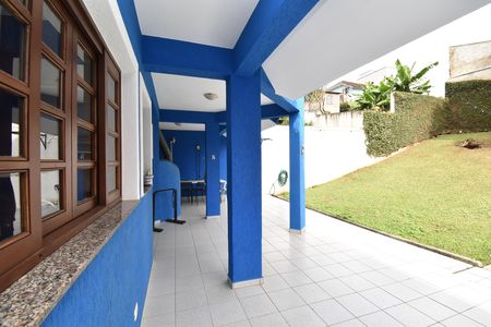 Casa à venda com 330m², 5 quartos e 5 vagasÁrea externa - Churrasqueira