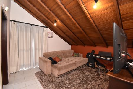 Casa à venda com 330m², 5 quartos e 5 vagasÁtico