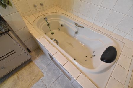 Casa à venda com 330m², 5 quartos e 5 vagasBanheiro da Suíte