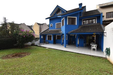 Casa à venda com 330m², 5 quartos e 5 vagasÁrea externa