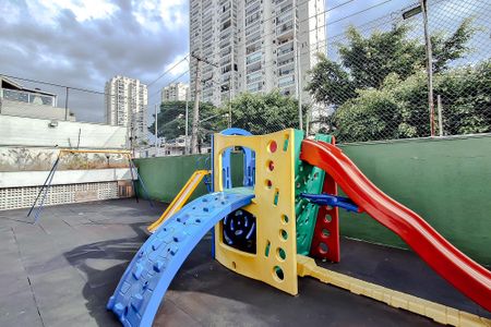 Apartamento à venda com 72m², 2 quartos e 1 vagaÁrea comum - Playground