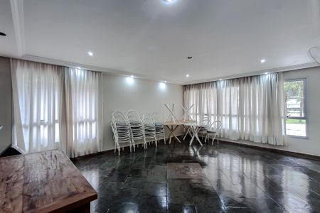 Apartamento à venda com 72m², 2 quartos e 1 vagaÁrea comum - Salão de festas