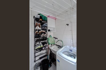 Apartamento à venda com 72m², 2 quartos e 1 vagaÁrea de Serviço
