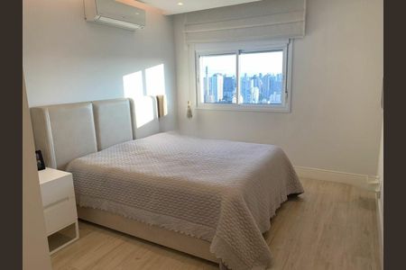Apartamento à venda com 197m², 4 quartos e 3 vagas