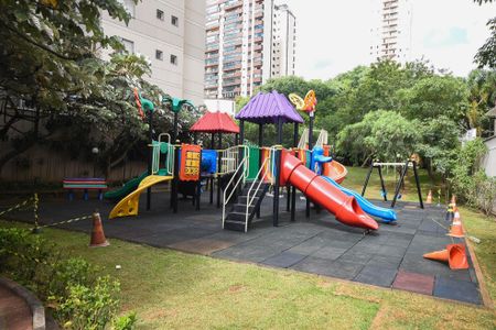 Apartamento à venda com 93m², 2 quartos e 2 vagas Apartamento à venda com 93m², 2 quartos e 2 vagasPlayground