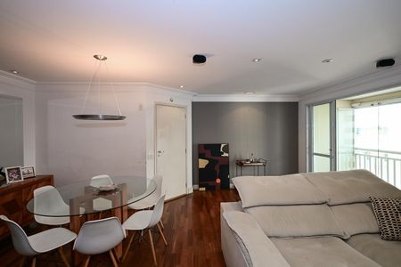 Apartamento à venda com 93m², 2 quartos e 2 vagasSala