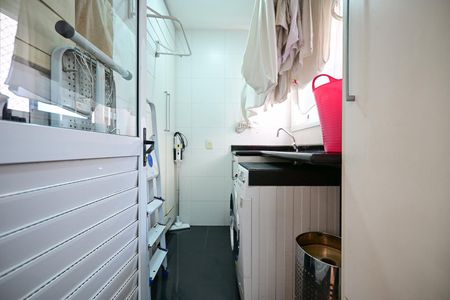 Apartamento à venda com 93m², 2 quartos e 2 vagasÁrea de Serviço 