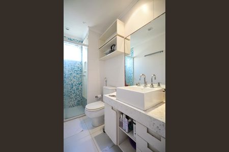 Apartamento à venda com 93m², 2 quartos e 2 vagasBanheiro Suíte 