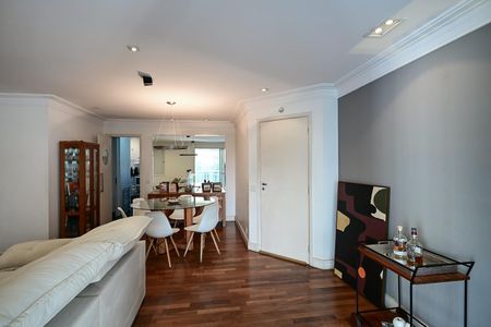Apartamento à venda com 93m², 2 quartos e 2 vagasSala