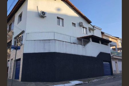 Casa à venda com 121m², 2 quartos e 2 vagas
