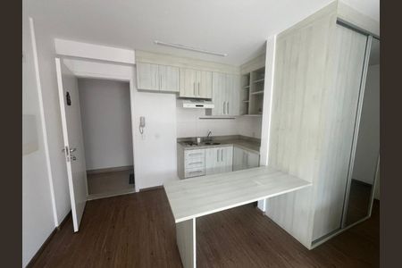 Foto 02 de kitnet/studio para alugar com 1 quarto, 30m² em Perdizes, São Paulo
