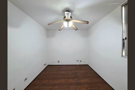Apartamento à venda com 115m², 3 quartos e 1 vagaQuarto 2