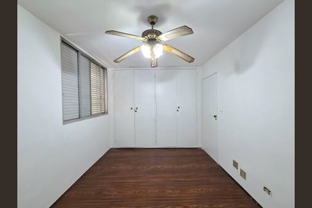 Apartamento à venda com 115m², 3 quartos e 1 vagaQuarto 2