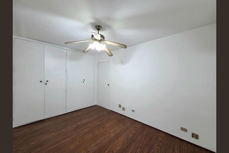 Apartamento à venda com 115m², 3 quartos e 1 vagaQuarto 2