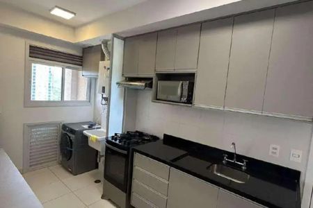 Cozinha de apartamento para alugar com 2 quartos, 83m² em Alphaville, Barueri