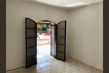 Casa à venda com 2 quartos, 157m² em Vila Jacuí, São Paulo