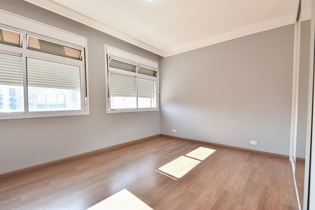 Apartamento à venda com 176m², 3 quartos e 1 vaga Apartamento à venda com 176m², 3 quartos e 1 vagaQuarto 1